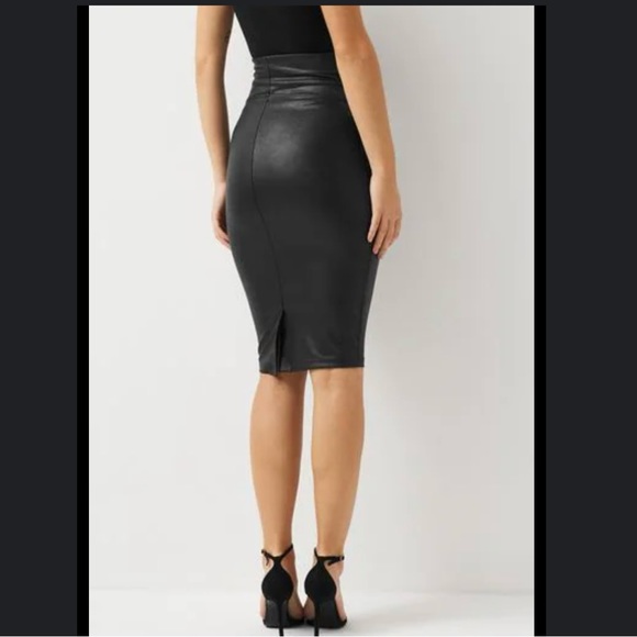 Spanx Faux Leather Pencil Skirt Tummy Control Size S - Picture 6 of 6